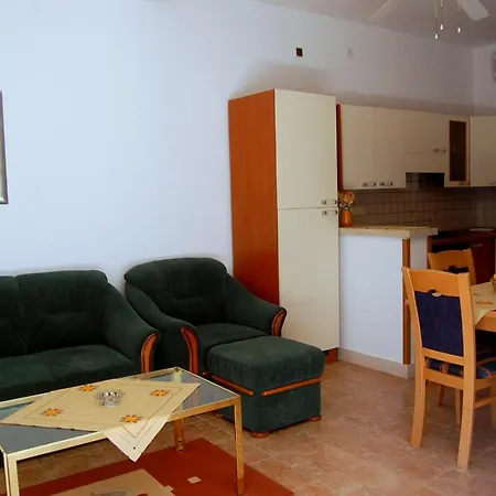 Apartments&rooms Mir Affittacamere