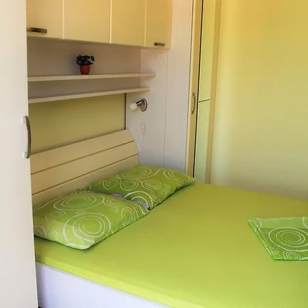 Affittacamere Apartments&rooms Mir