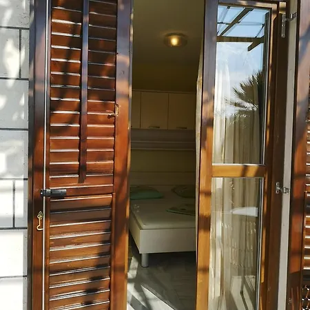 And Mir بيت ضيافة زاتون