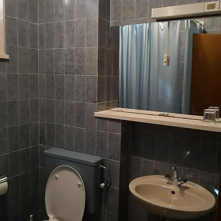 بيت ضيافة And Mir زاتون